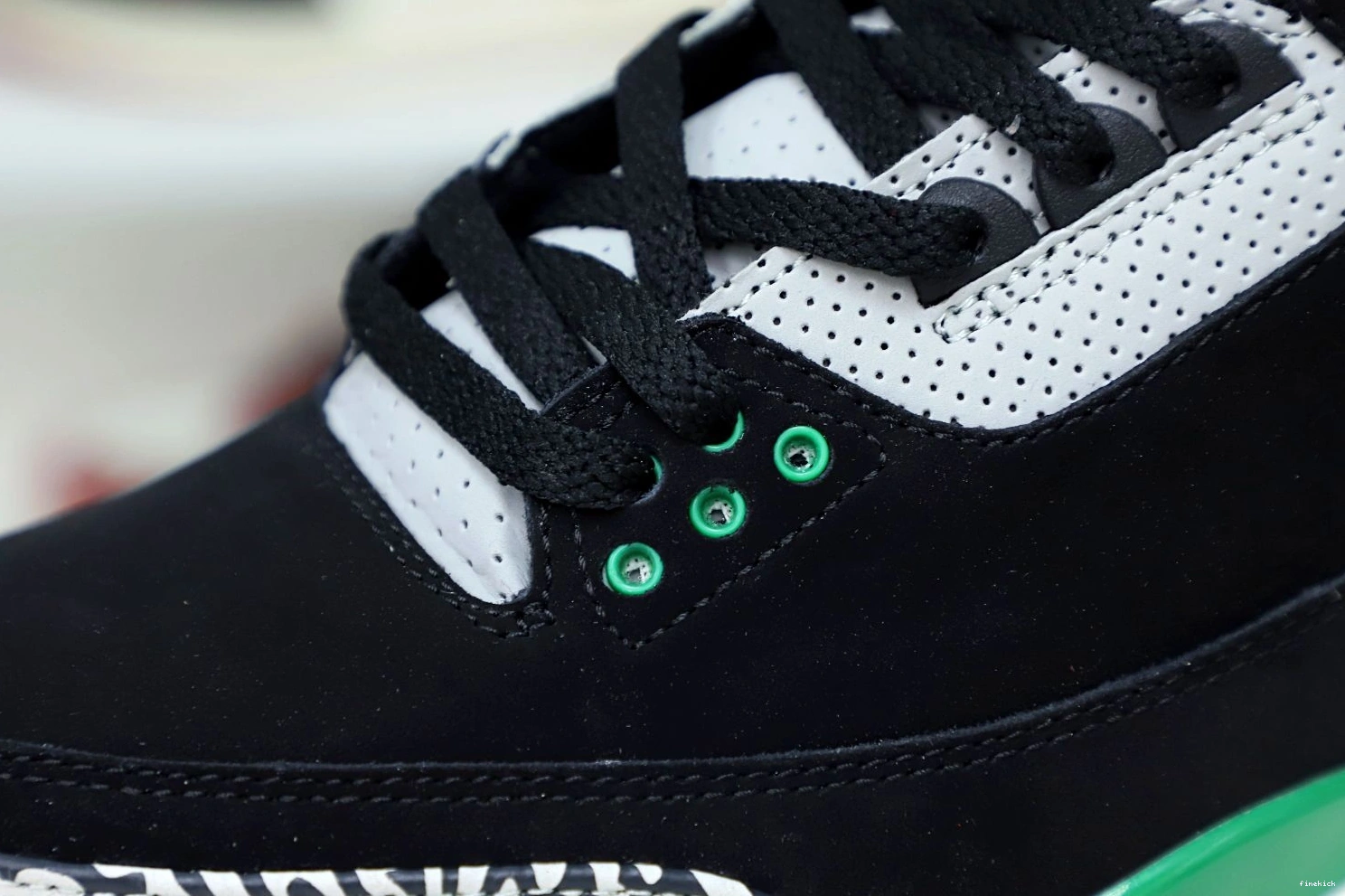AIR GREEN JORDAN 3 PINE 0904